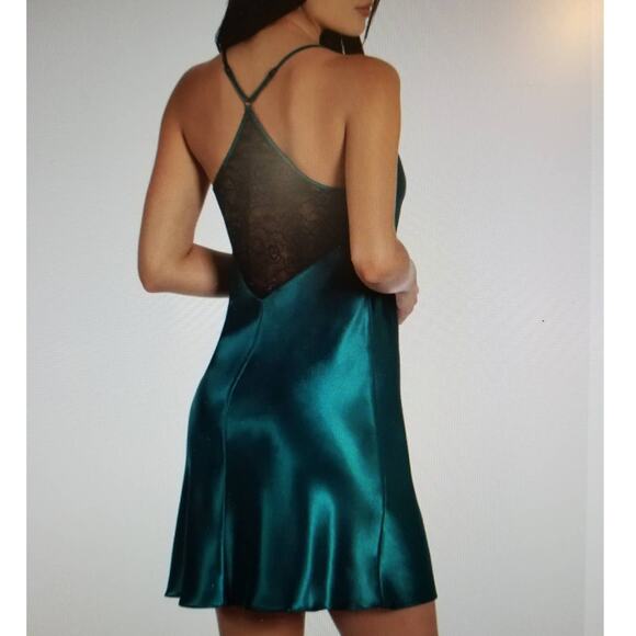 Linea Dontella Chemise Nightgown Sexy and Sleek Size Medium - Picture 2 of 8